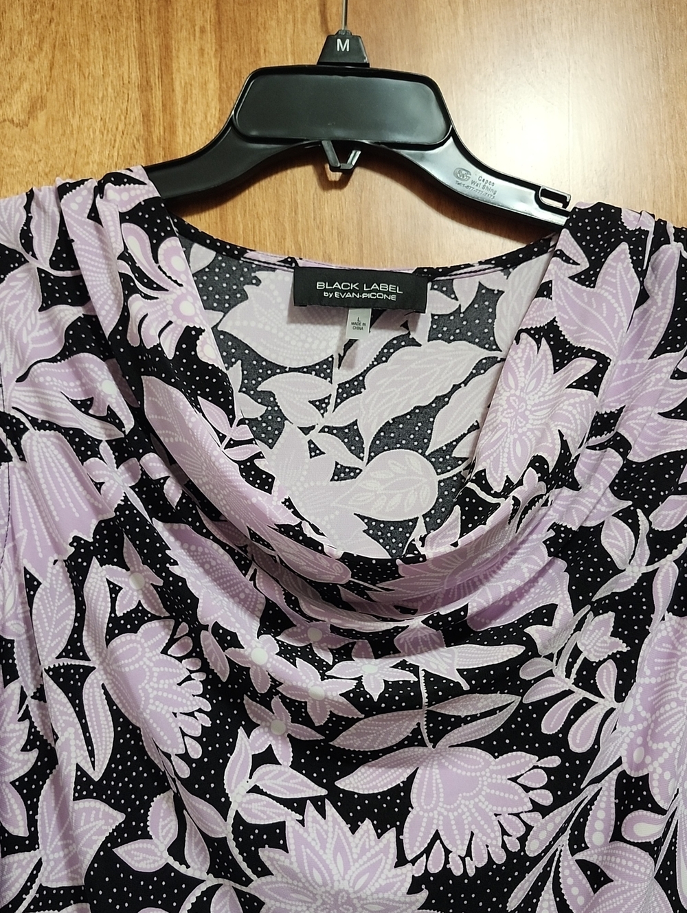 NWOT Black Label By Evan Piccone Size L Sleeveless Cowl Neck Top - Picture 2 of 6